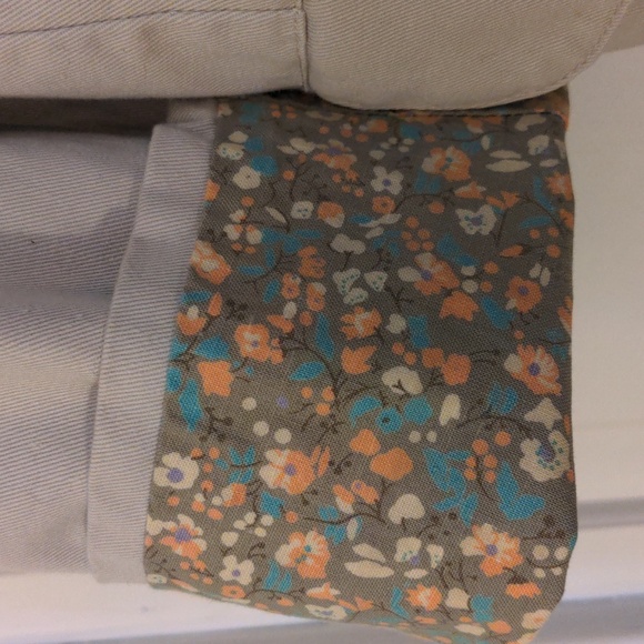 ⭐ 2 / $12 Gap size M extra long khaki blazer with roll up pattern sleeves - Picture 5 of 6